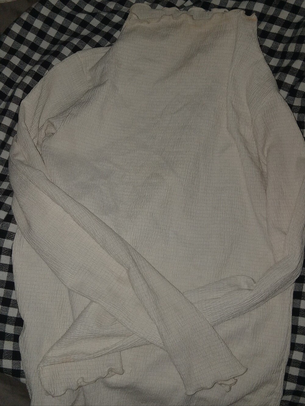 Lightweight Cream Long-Sleeve Sweater